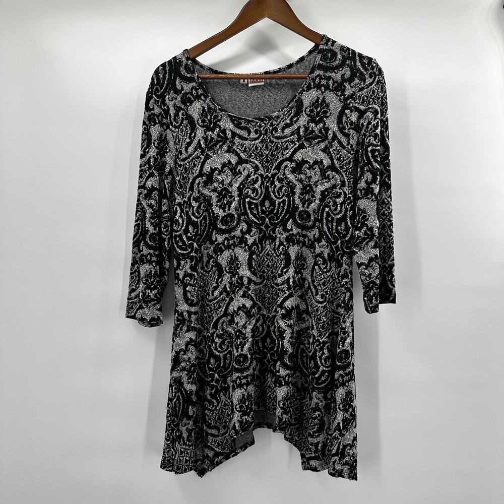 Tianello Top Shirt Womens Medium Black Gray Tunic Art to Wear Stretch Textured